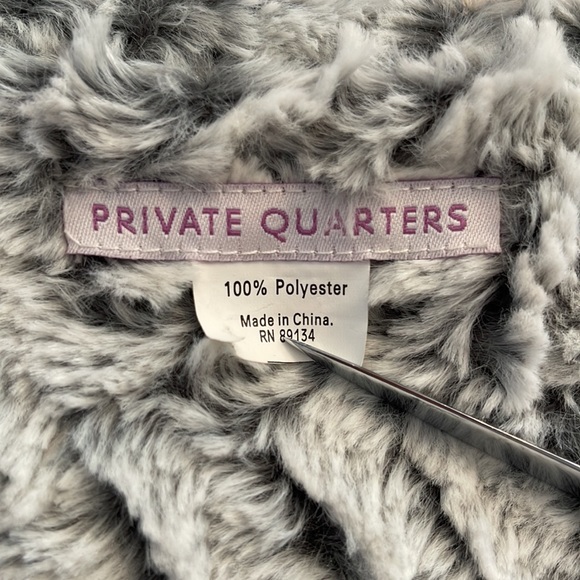 Faux fur soft scarf - Picture 6 of 7